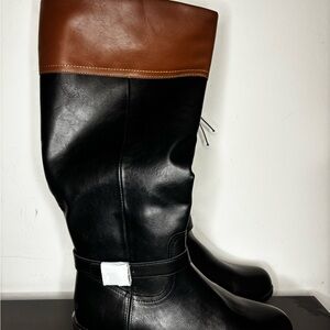 NWT St. John’s bay boots